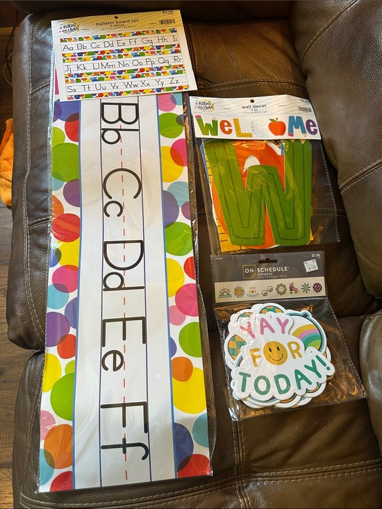 Hobby Lobby Other - Hobby Lobby Multicolor Classroom Alphabet & Welcome Wall Art